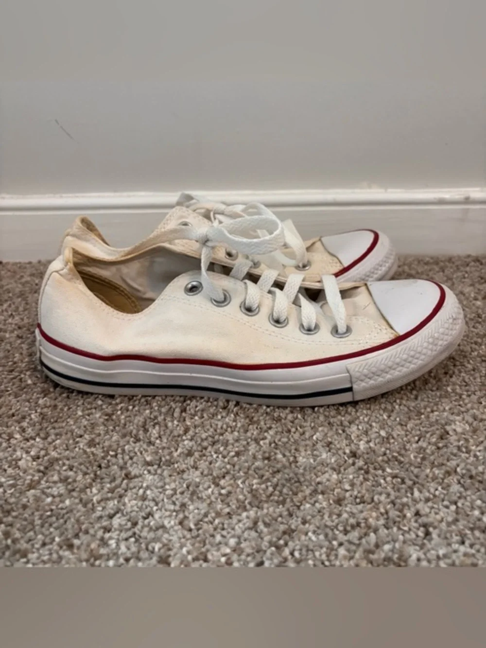 Converse Chuck Taylor Low Top White Canvas Sneakers Womens 7